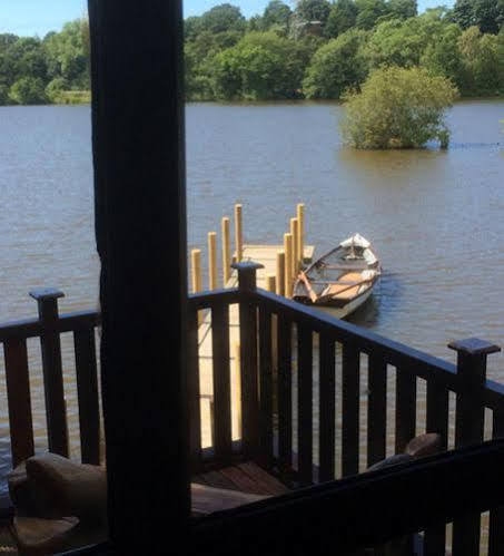 Cleveley Mere Luxury Waterside Lodges Scorton  Extérieur photo